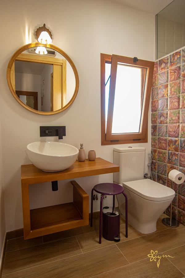 Apartamentos Turisticos Abrilymarzo Caceres Exterior photo